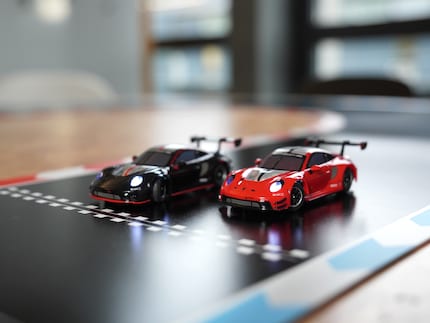 Black against red – who’s going to win?