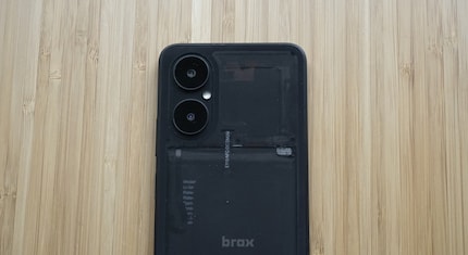 Il retro del Brax3 è trasparente.
