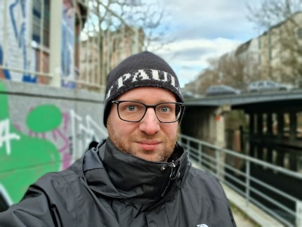 I selfie, qui con la modalità ritratto attiva, hanno un bell'aspetto.