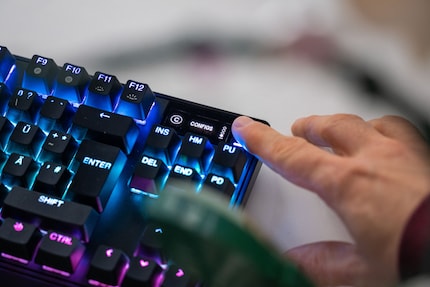 Grazie allo schermo OLED, non devo sempre accedere al software per effettuare le impostazioni.
