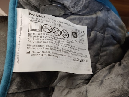 The label on the heat pad is oversized and annoying. In the long term, I’d cut it off.