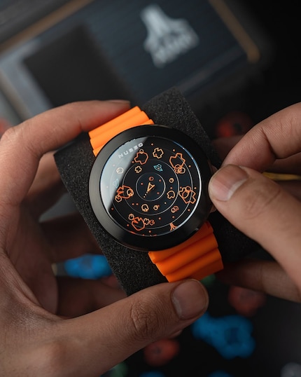L'orologio è disponibile in cinque stili diversi.