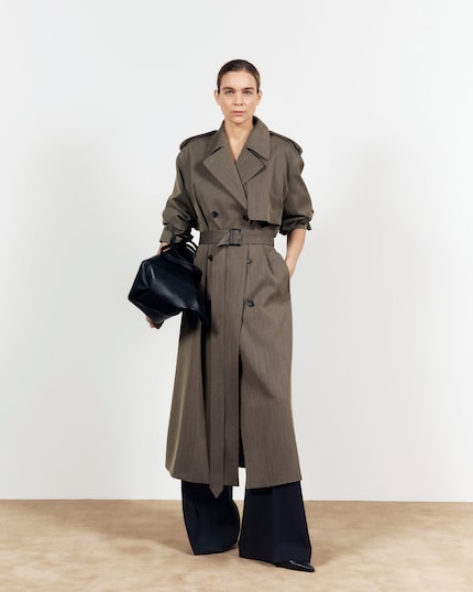 L'estetica di Filippa K è sobria, di alta qualità ed elegante.