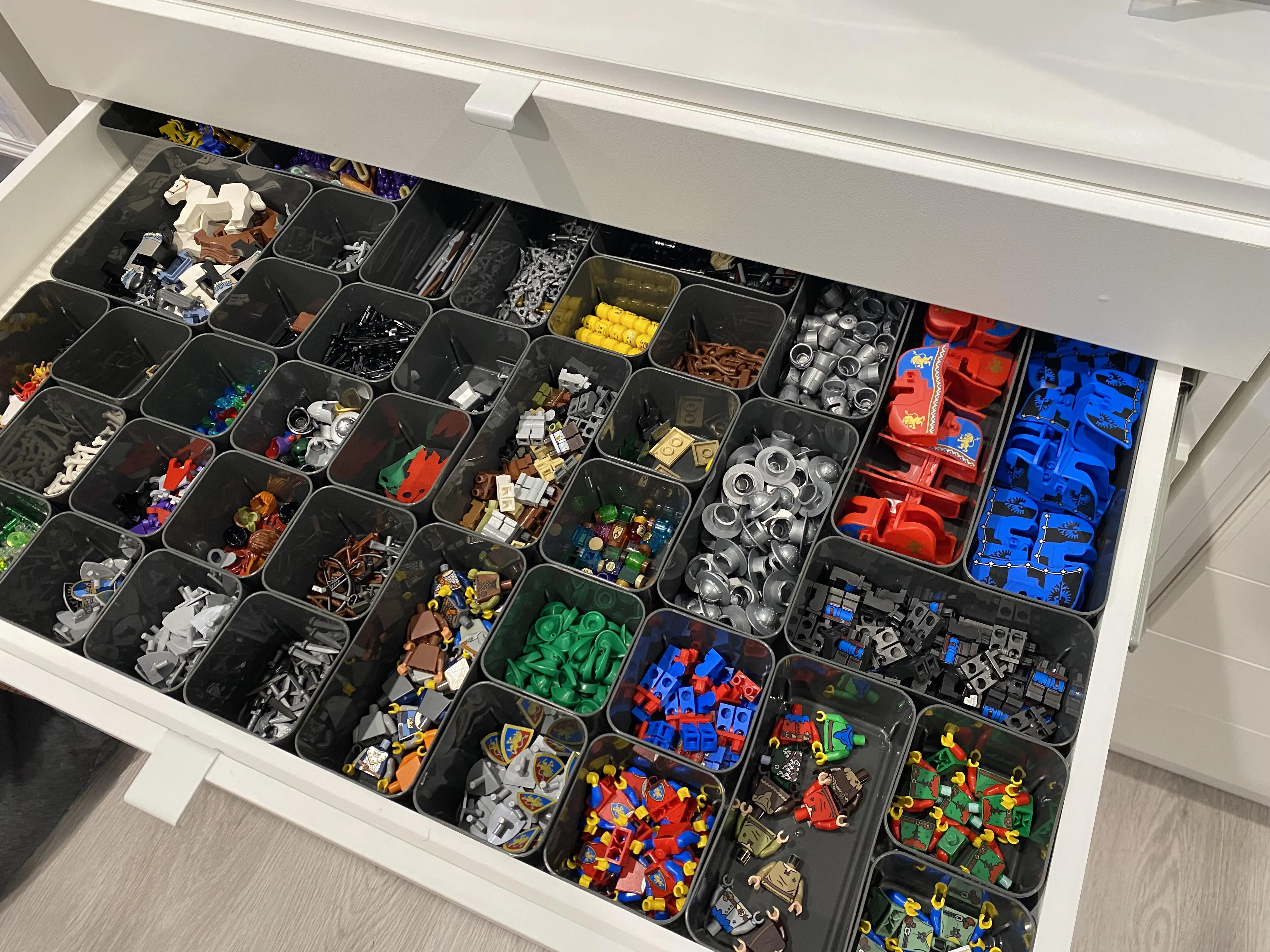 Non è l'ordine dei Lego in casa Jungfer, ma è impressionante, no?