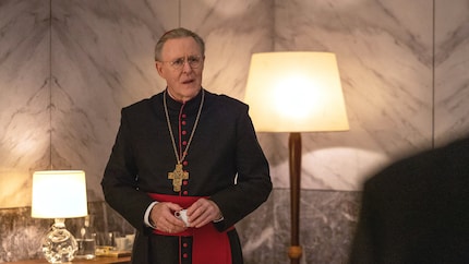 John Lithgow nel ruolo del Cardinale Tremblay in «Conclave».