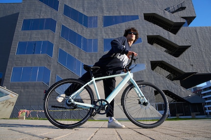 The CG0600 Pro is driven by a belt.