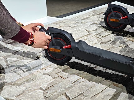 The Pro and Max versions also have suspension on the rear axle.