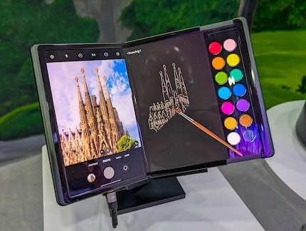 Fold and pull: Samsung's Flex Hybrid display concept.