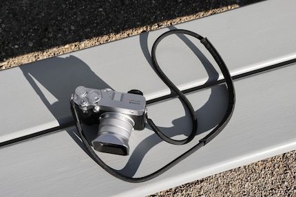 The Fujifilm GFX100RF positions itself as a luxury retro camera.