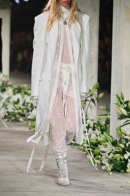 Ann Demeulemeester Primavera/Estate 2025.