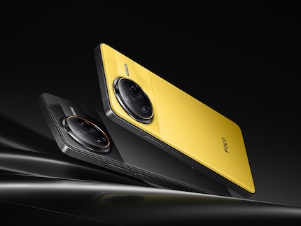 Il Poco F7 Ultra è disponibile in nero e giallo.