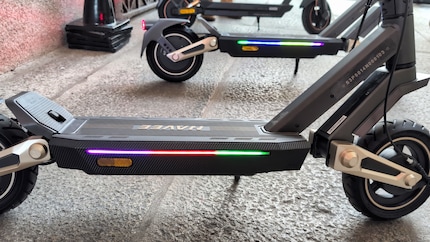 The LEDs on the side can be individually adjusted - and also switched off.