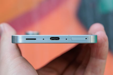 Il Galaxy A56 si ricarica via USB-C.