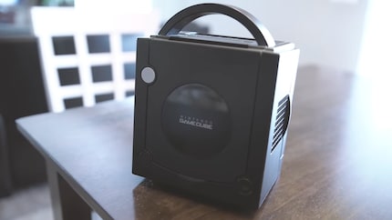 La maniglia sul retro del GameCube avrebbe dovuto facilitarne il trasporto.