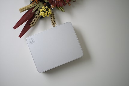 Il NUC sembra poco appariscente dall'esterno, ma è molto potente.
