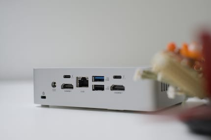Grazie alle due porte Thunderbolt, puoi collegare al NUC anche GPU esterne.