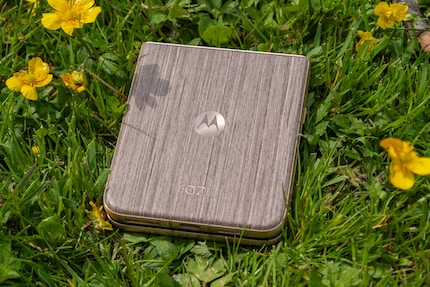 Il retro del Motorola Razr 60 Ultra.