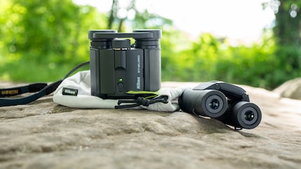 Il modello Olympus è ancora più compatto. Tuttavia, non contiene nemmeno batterie.