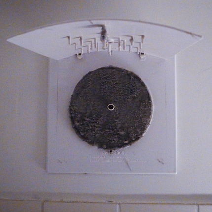 The filter from hell. Sorry for the poor picture quality, my cam must’ve been repulsed, too.