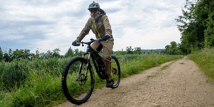 Meglio tardi che mai: la tuta Dirtsuit Core Edition di Dirtlej.