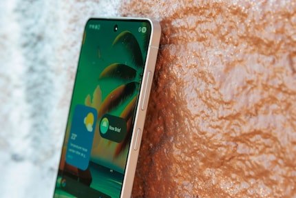 The S25 Edge only lacks the telephoto camera to be a fully-fledged top smartphone.