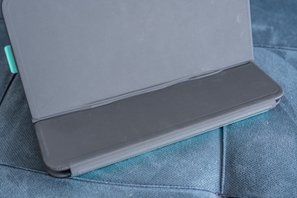 The case from below: useful, but hard to bend and a bit ugly.