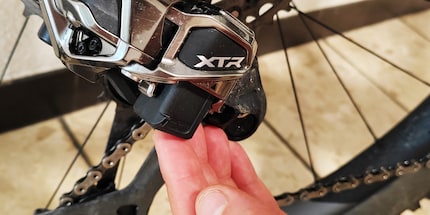 La batteria sigillata è alloggiata in modo sicuro nel corpo dell'interruttore.