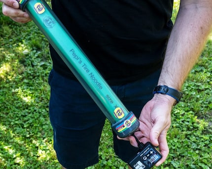 Il Tire Noodle senza aria nella camera di pressione.