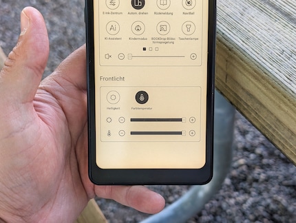 I can adjust the colour temperature and brightness of the backlight to my own taste.
