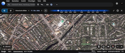 Il viaggio nel tempo del satellite in Google Earth Pro mostra Hoheluft-West ad Amburgo il 17 ottobre 2006.