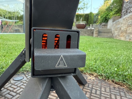 Le fessure di ventilazione garantiscono un sufficiente apporto di aria nella camera di combustione.