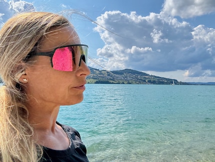 The glasses also cope well with reflections on the water.