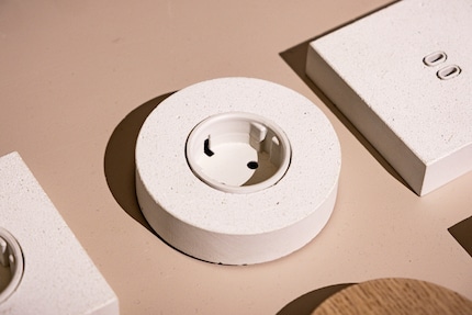 Kloss Socket Round, Concrete.