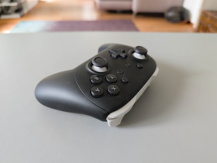Il Pro Controller 2 di Nintendo è costoso e si sente.
