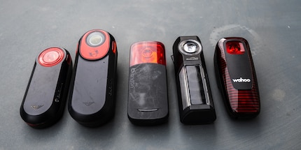 Da sinistra a destra: i prodotti di Garmin, Bryton, Magicshine e Wahoo.
