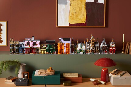 Diagon Alley a sinistra, Hogsmeade a destra. Il set può essere combinato con altri modelli.