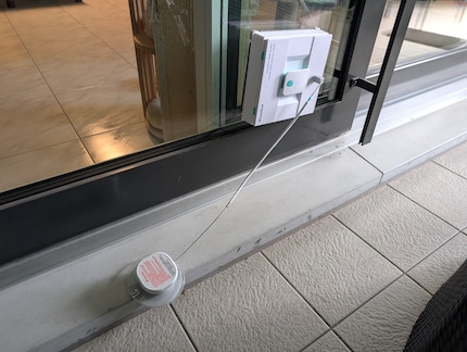 Il W200 funziona solo se la corda di sicurezza è inserita.