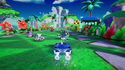 Sonic posa per la telecamera dopo un boost riuscito.