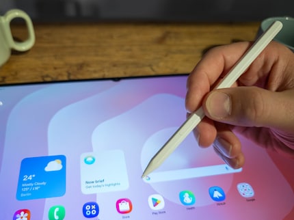 The new S Pen is hexagonal.