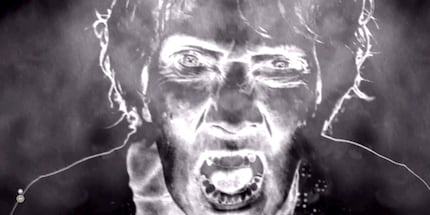 Cynthia mi spaventa sempre con questi jumpscare a schermo intero.