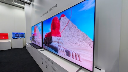 With Samsung, Hisense’s RGB mini LED and Samsung’s micro RGB are also shown to us side by side.