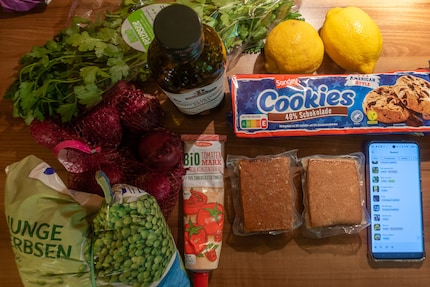 Some of these foods are easy to track. Others require more effort and definitely a scale.
