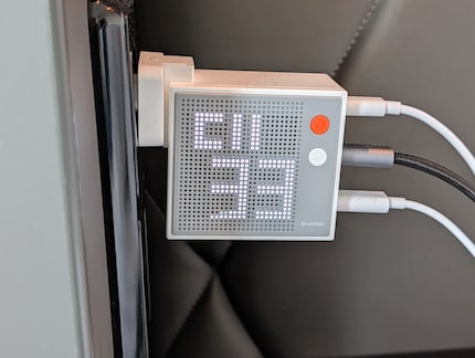 Tramite la seconda porta USB-C, il portatile assorbe attualmente 33 watt di potenza.