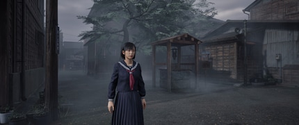 Naturalmente, l'iconica nebbia è un must anche nel «Silent Hill» giapponese.