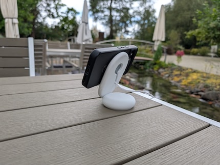 Posso caricare il Pixel in modalità wireless con i caricatori magnetici.