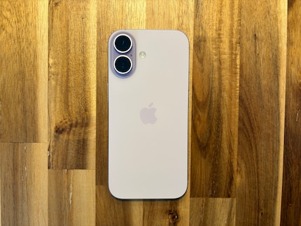 The back of the phone is pleasant to touch.