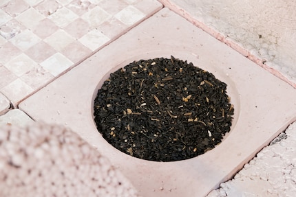 Le stazioni di alimentazione sono parte integrante della piattaforma tanto quanto le aree di seduta.
