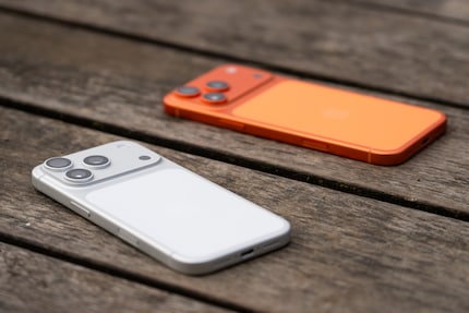 Il «Cosmic Orange» è la versione smartphone dell'Action Button. Preferisco il colore argento.