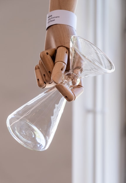 This inclusively designed glass set combines elegance, usability and ergonomics for everyday use.